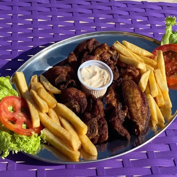 CALABRESA COM FRITAS OU FRANGO A PASSARINHA COM FRITAS + 2 PULSEIRAS PARQUE AQUÁTICO DE 105,90 POR 89,90 - Imagem 3