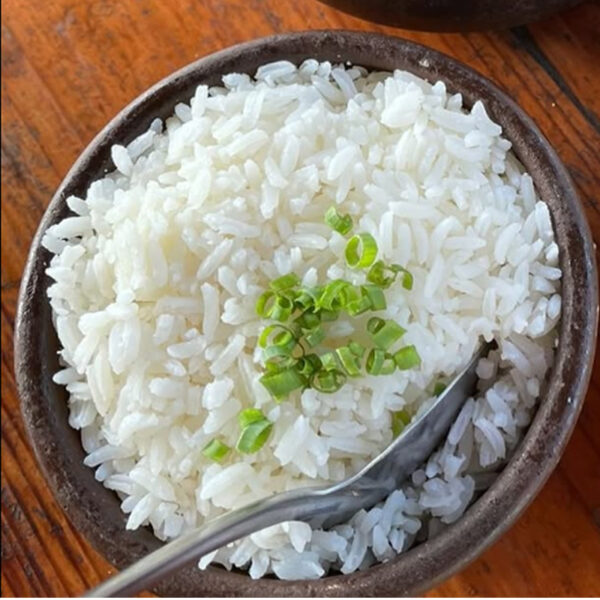 Carne de Sol de Caicó com Arroz e macaxeira + 2 Pulseiras do Espaço Kids de R$159,90 por apenas R$99,90. - Imagem 6