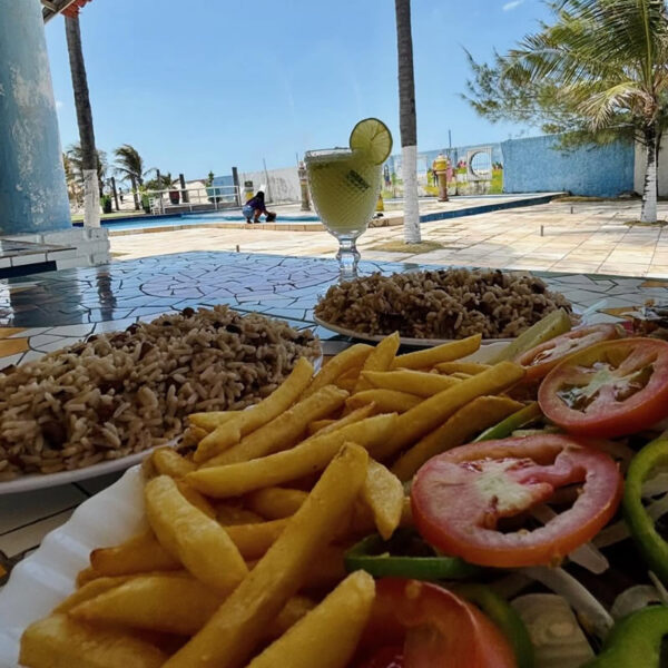 Combo Diversão no Ytacaranha Park com 02 Entradas + Tilápia completa ou Carne de Sol completa + Acesso ao Park Aquático de R$219,90 por apenas R$169,90. - Imagem 3
